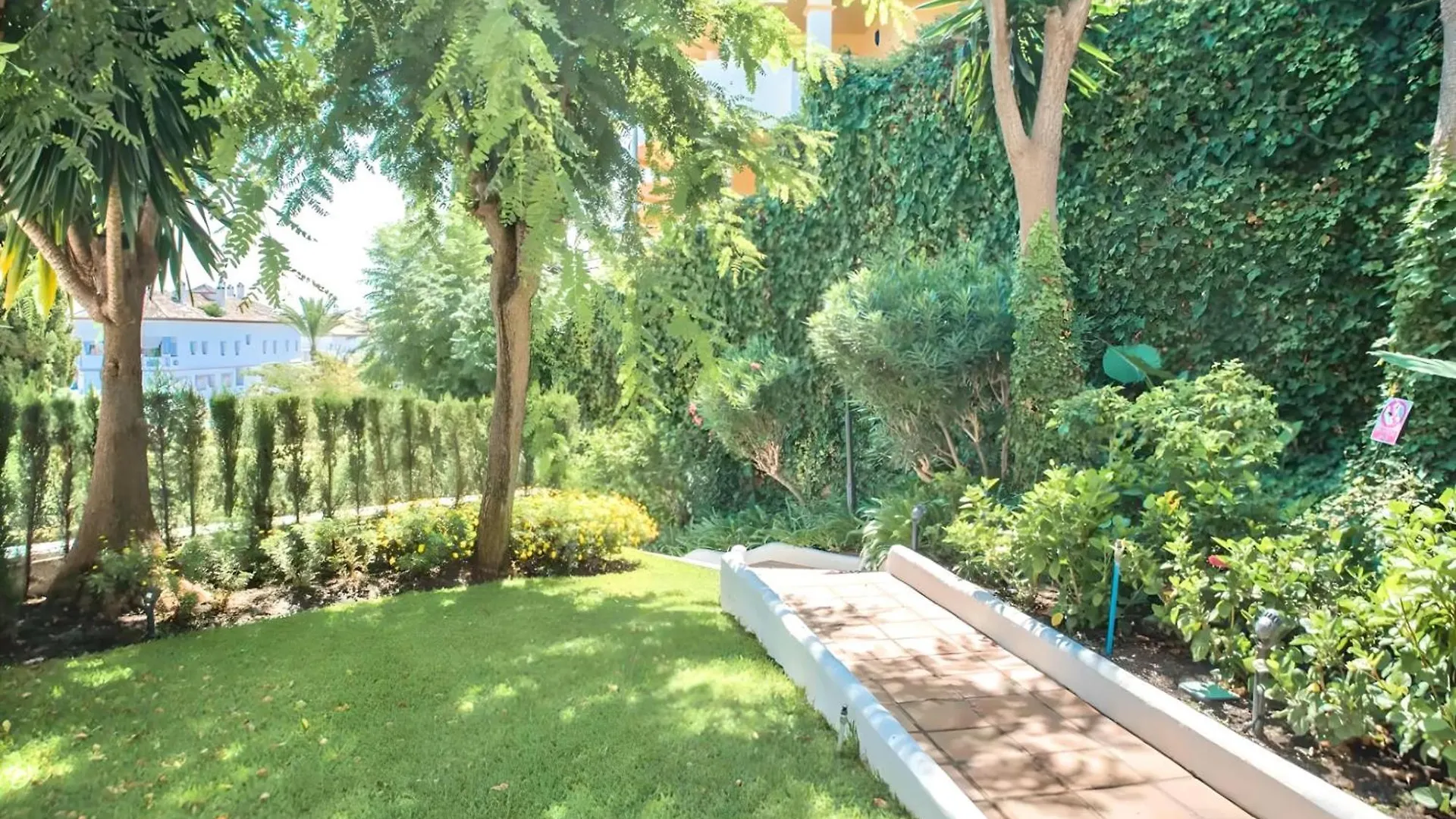 Holiday home Gorgeous 2Br Apt. W/ Mountain View Puerto Banus Marbella