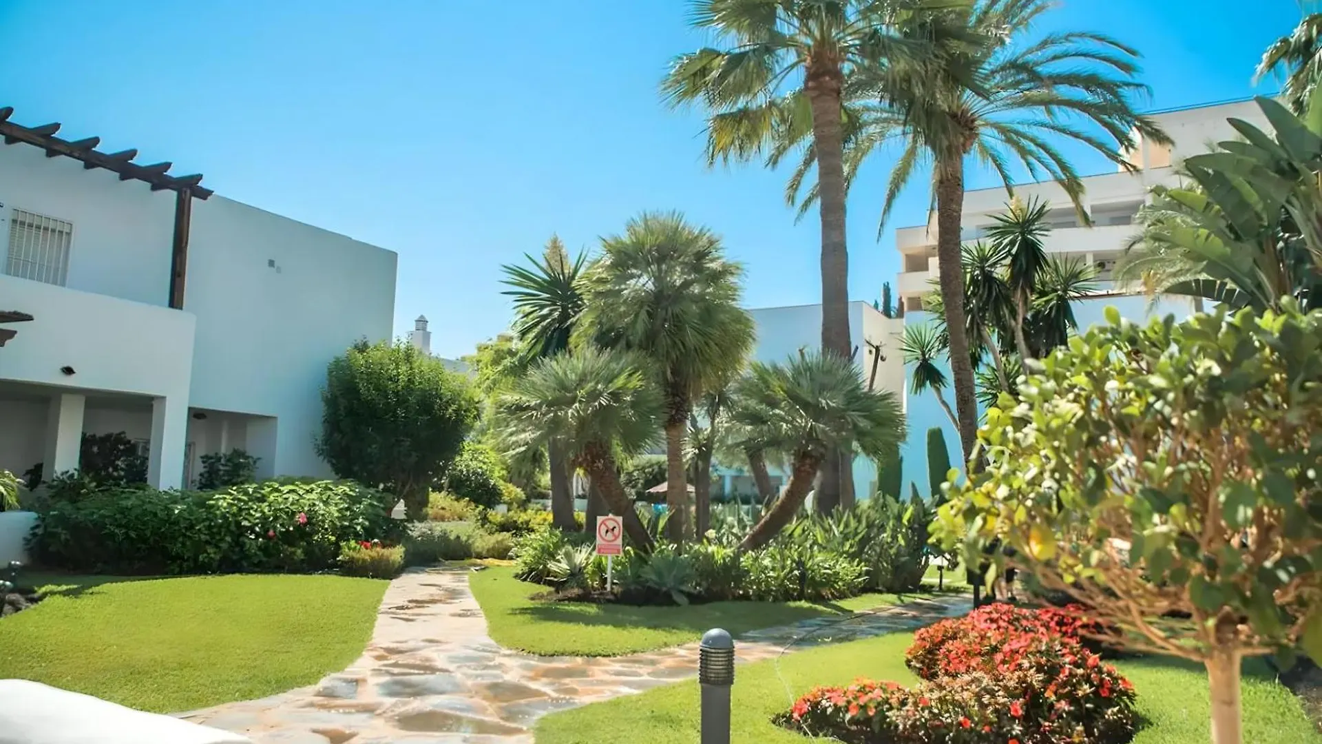 Gorgeous 2Br Apt. W/ Mountain View Puerto Banus Marbella Tatil Evi